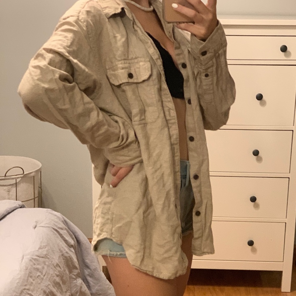 button down - Picture 2 of 5